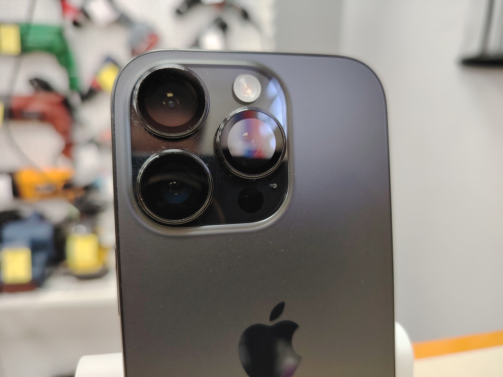 Смартфон Apple Iphone 16 Pro 256Gb