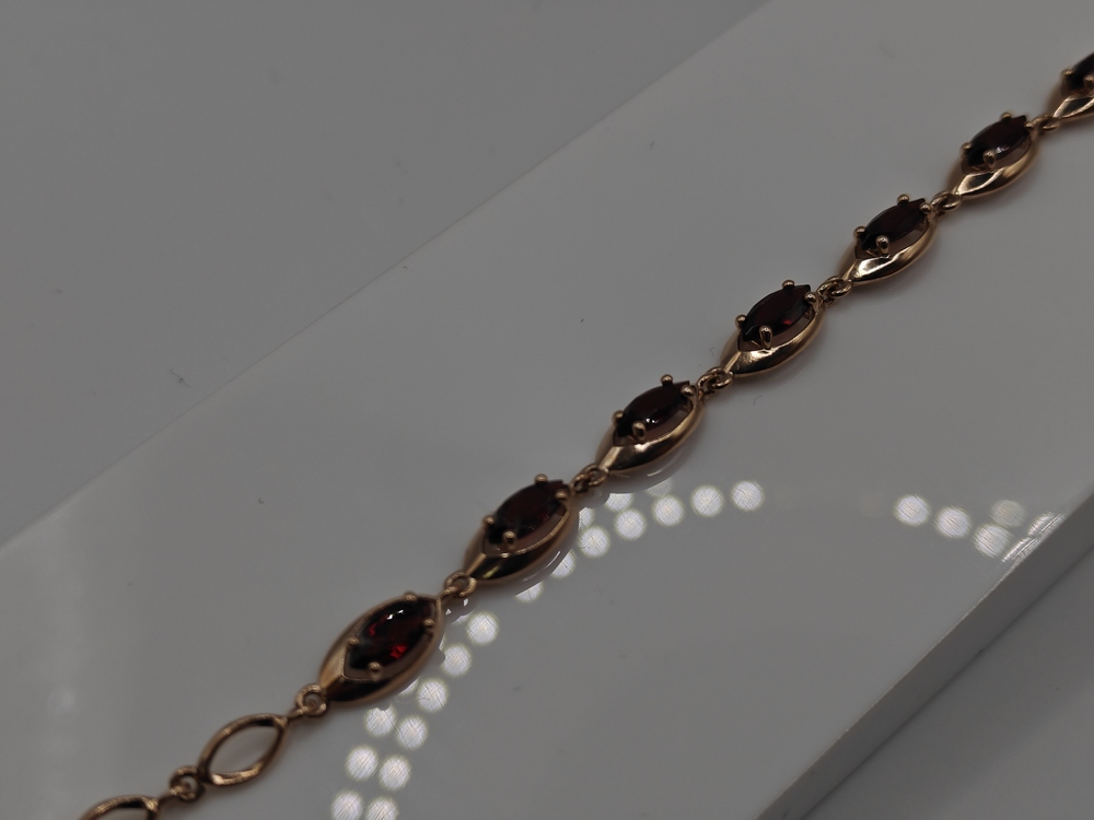 Б585 БРАСЛЕТ С КАМНЯМИ (Au 585)