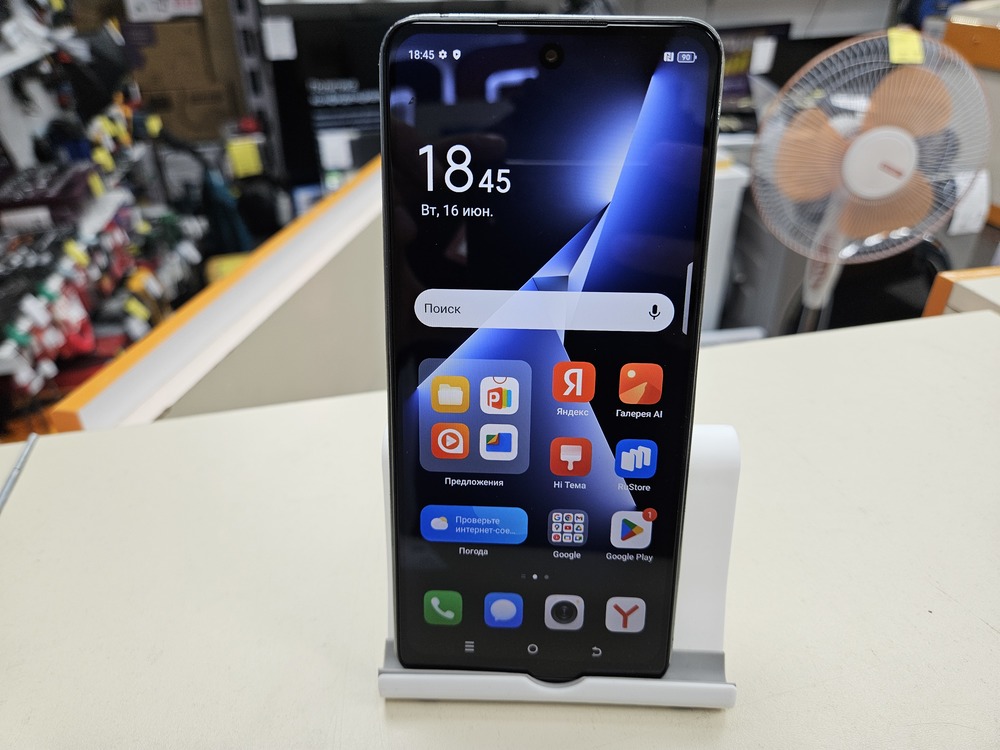 Смартфон Tecno Pova 5 8/256