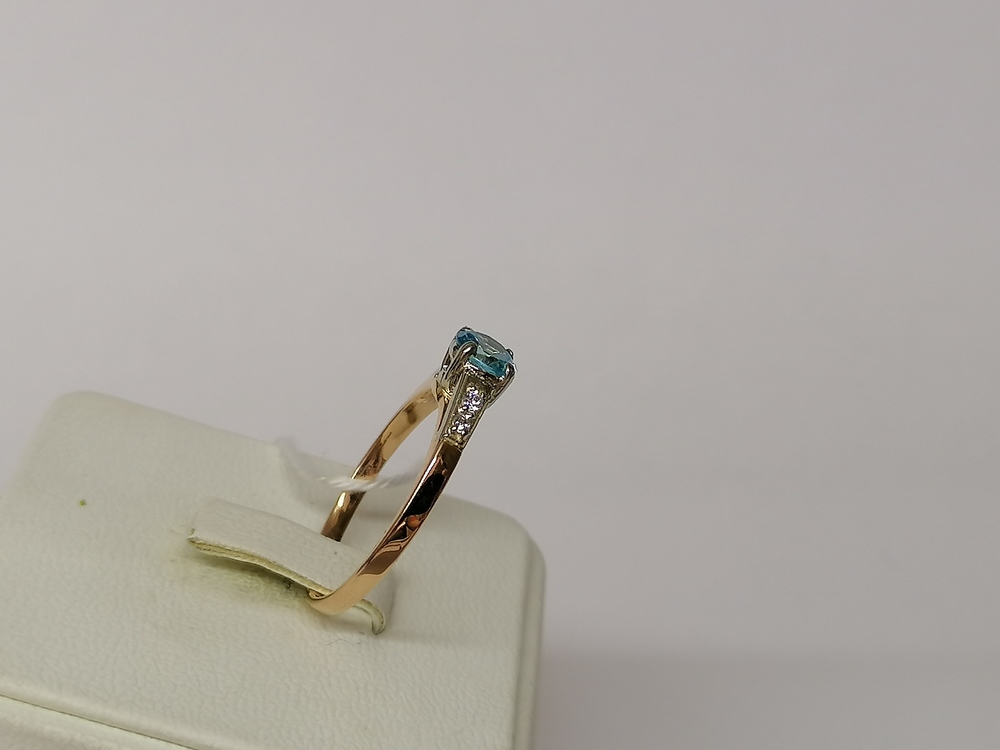 КОЛЬЦО С КАМНЯМИ (Au 585)