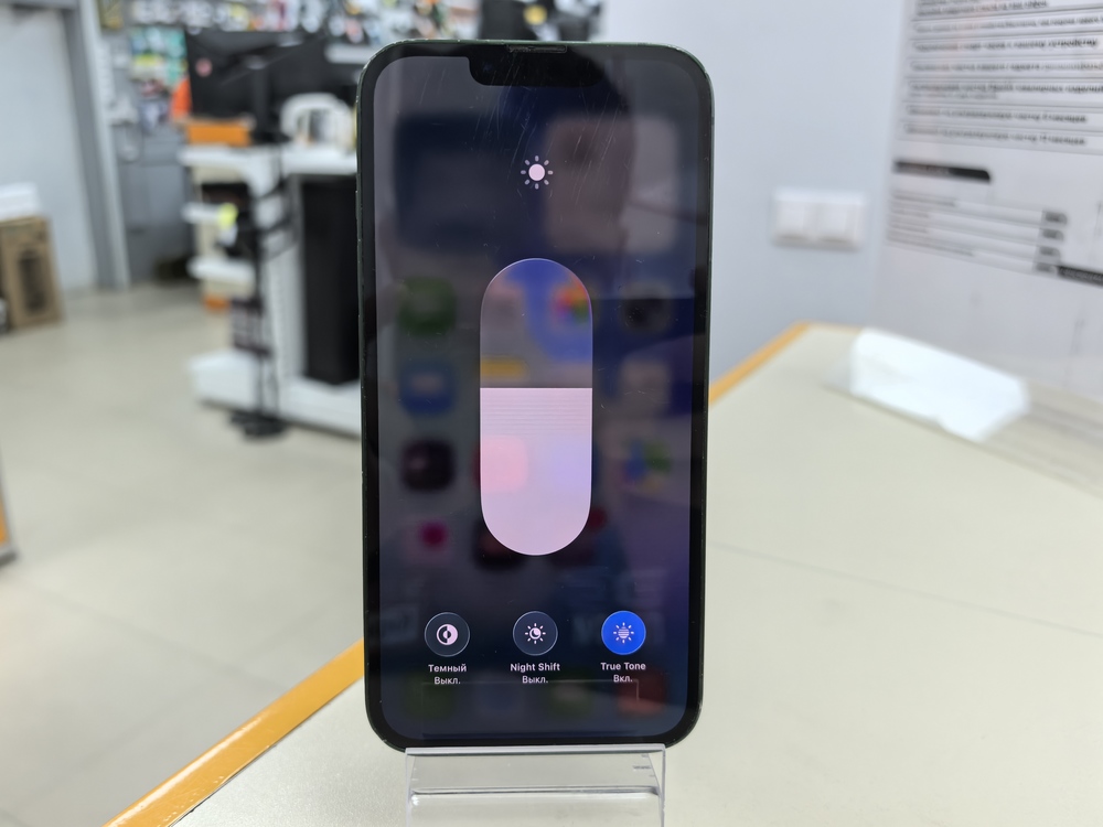 Смартфон Apple iPhone 13 128Gb