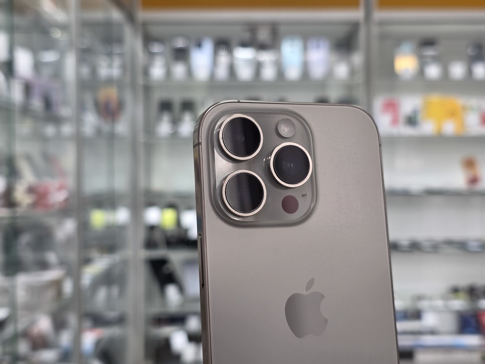 Смартфон Apple Iphone 16 Pro 128Gb