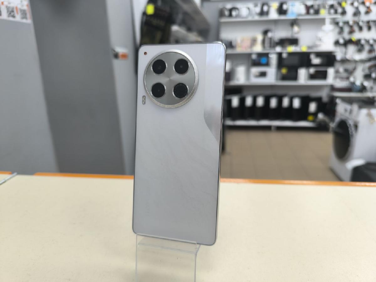 Смартфон Tecno Camon 30 8/256