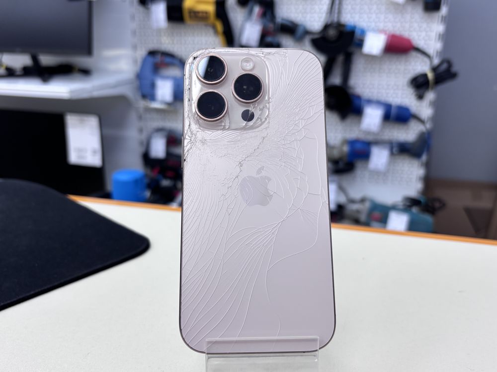 Смартфон Apple Iphone 16 Pro 256Gb
