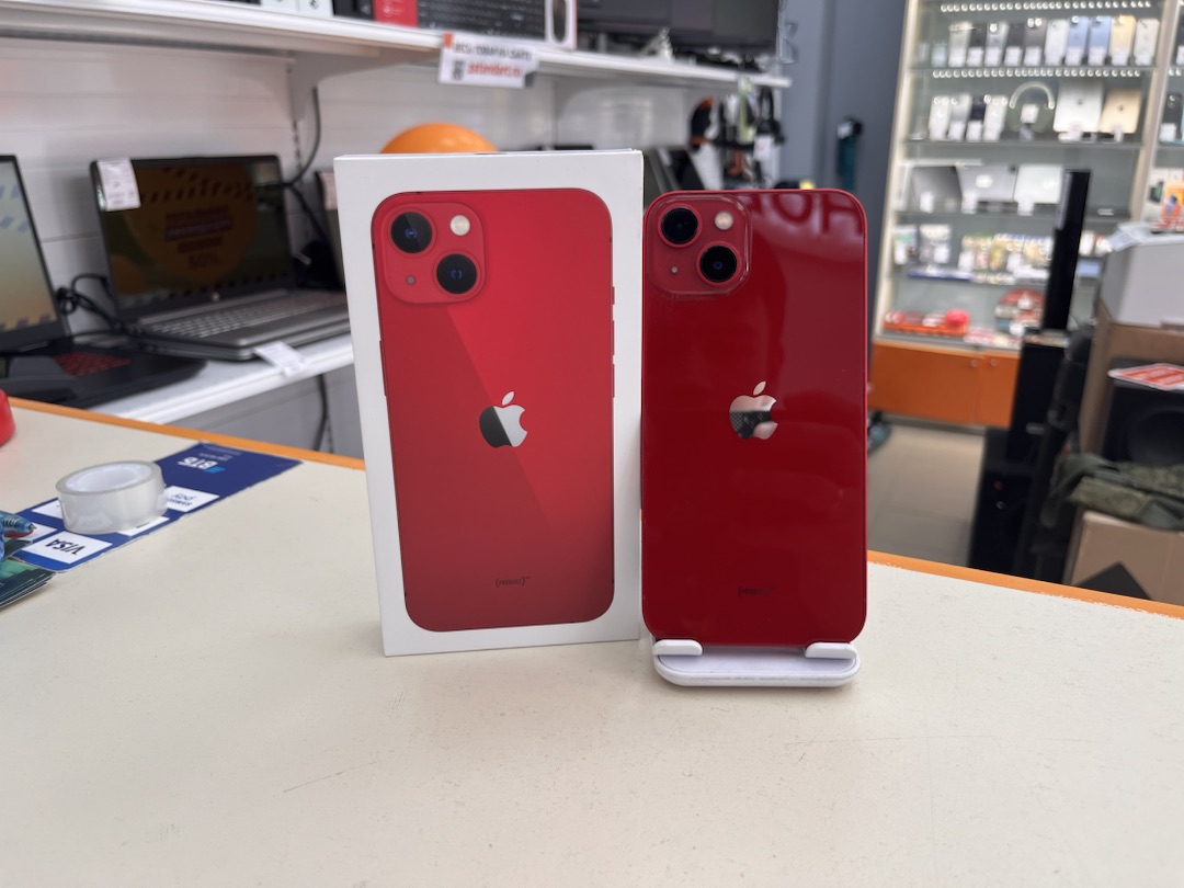 Смартфон Apple iPhone 13 128Gb