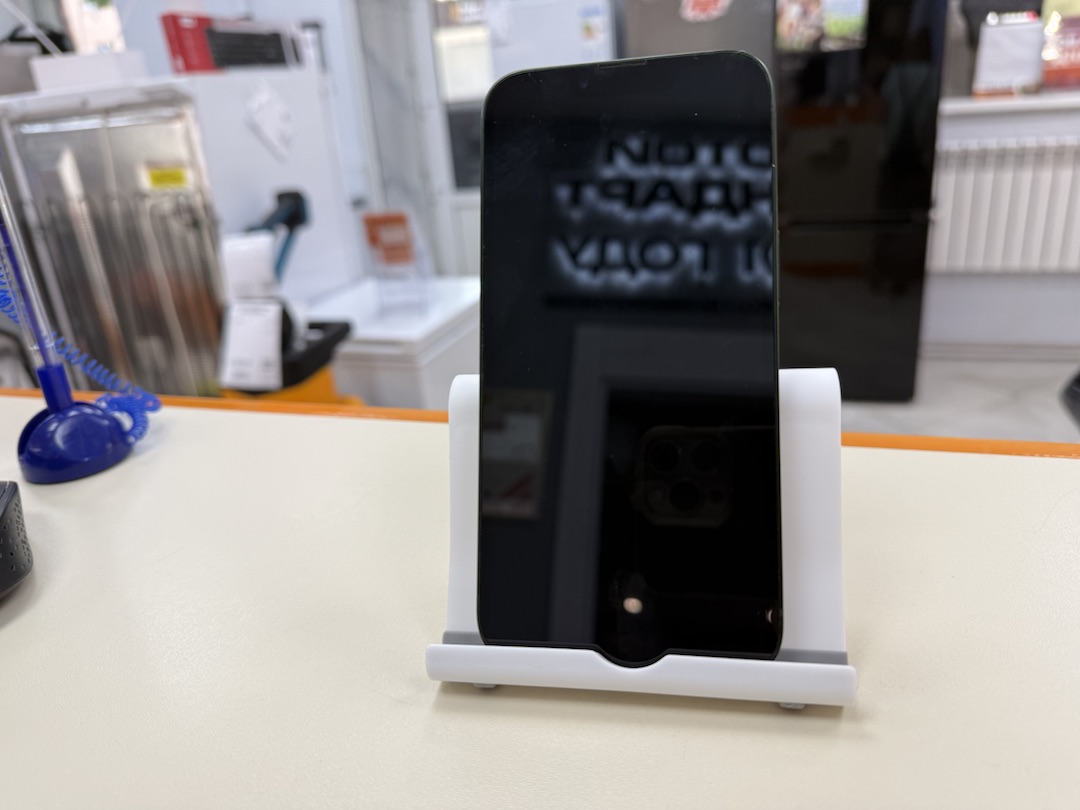 Смартфон Apple iPhone 13 128Gb
