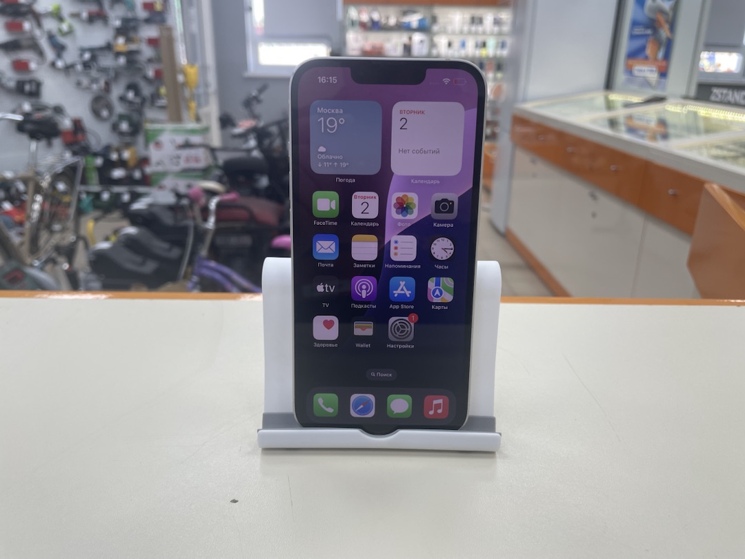 Смартфон Apple iPhone 13 128Gb