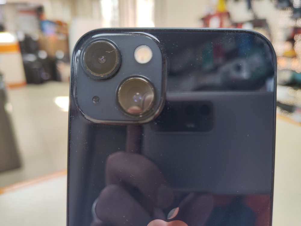 Смартфон Apple iPhone 13 128Gb