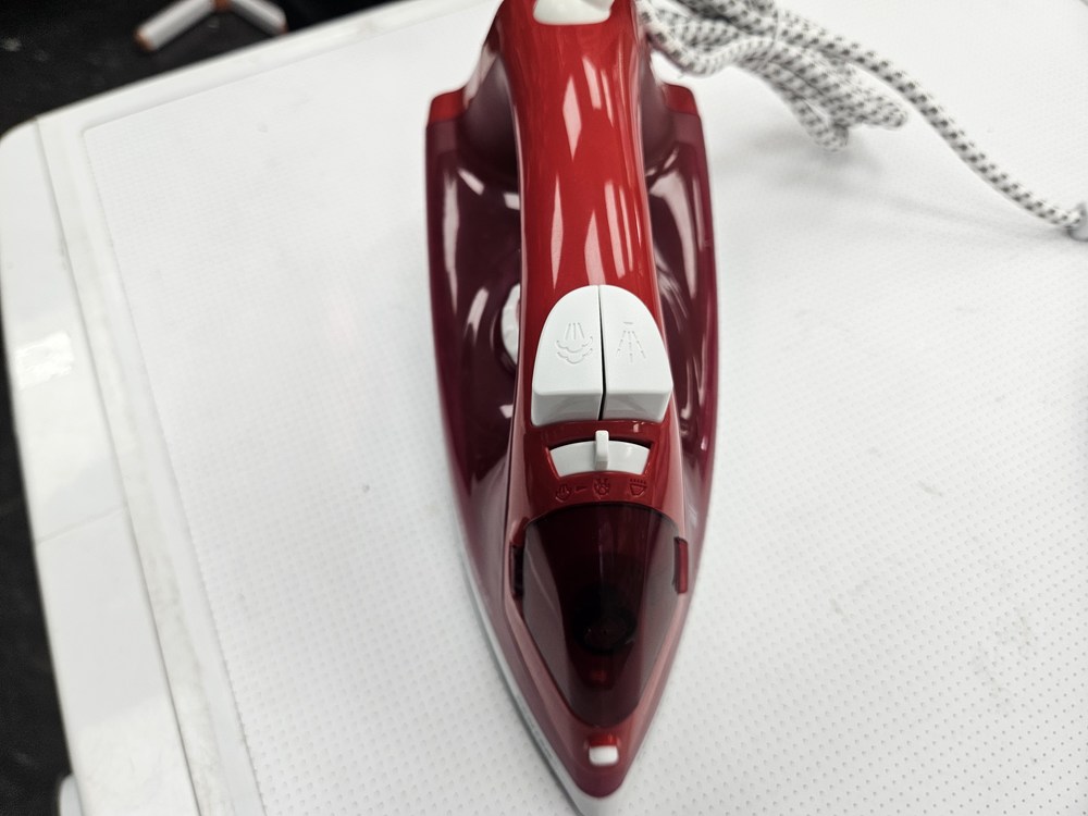 Утюг Centek CT-2347