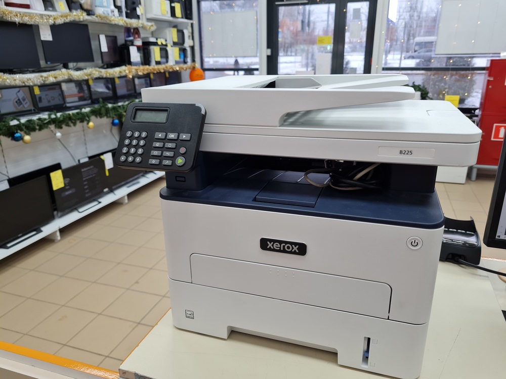 МФУ Xerox B225MFP