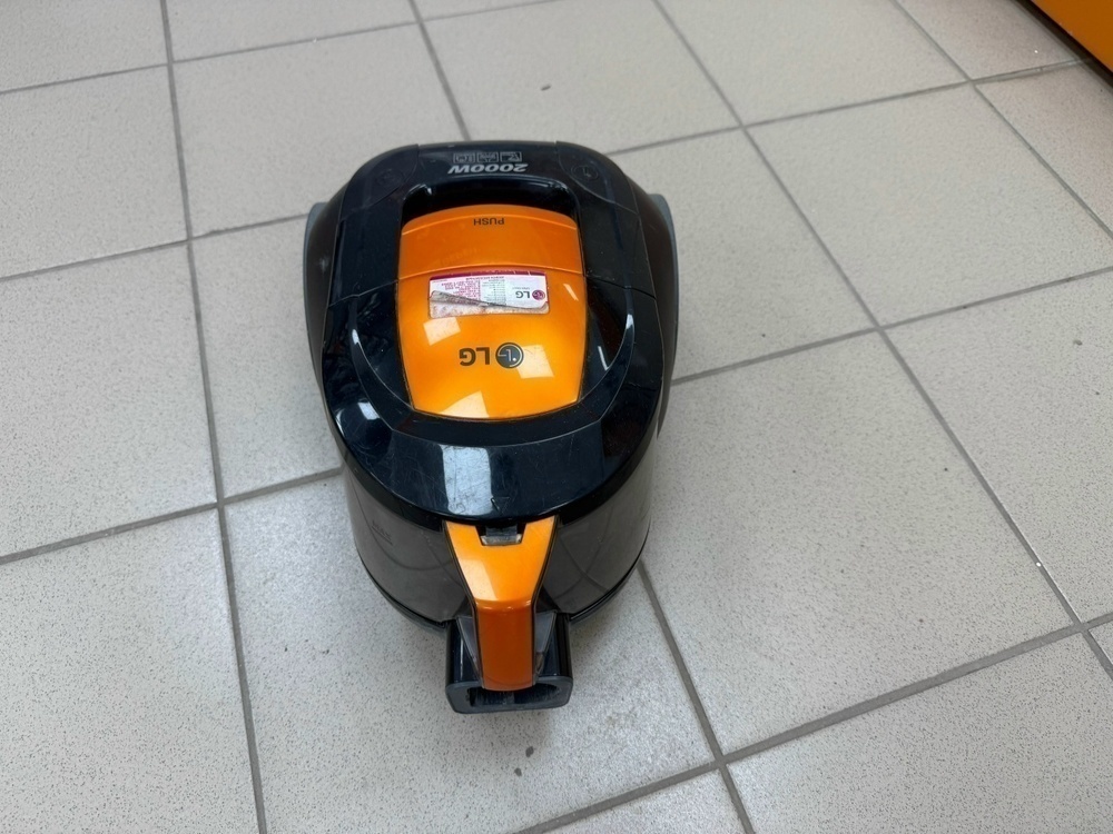 Пылесос LG VC33100NND