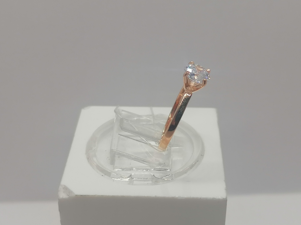 010184 КОЛЬЦО С КАМНЕМ (Au 585)