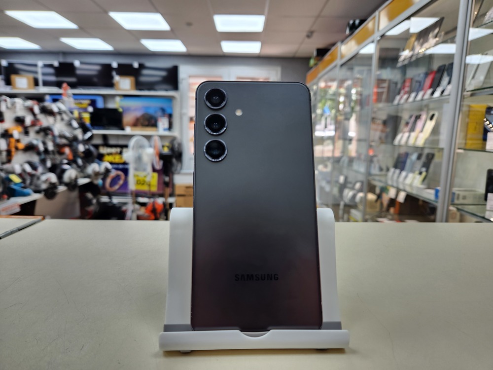 Смартфон Samsung Galaxy S25FE 8/256