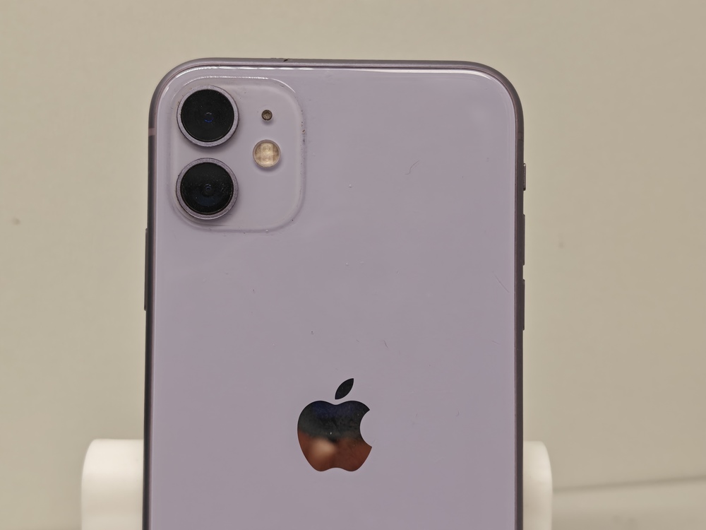 Смартфон Apple iPhone 11 64Gb