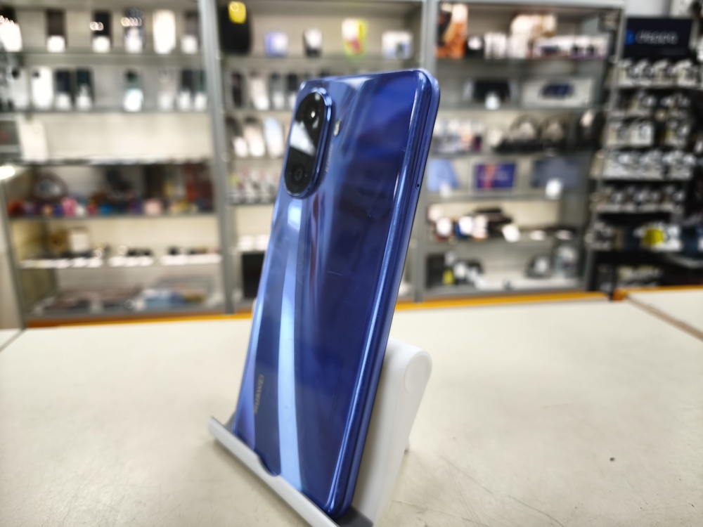 Смартфон Huawei Nova Y70 4/128 Gb
