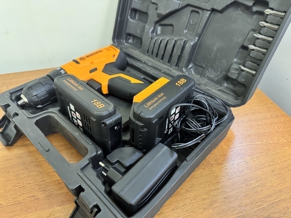 Шуруповерт Вихрь ДА-18Л-2К