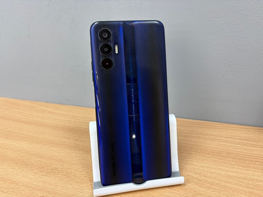 Смартфон Tecno Pova 3 6/128