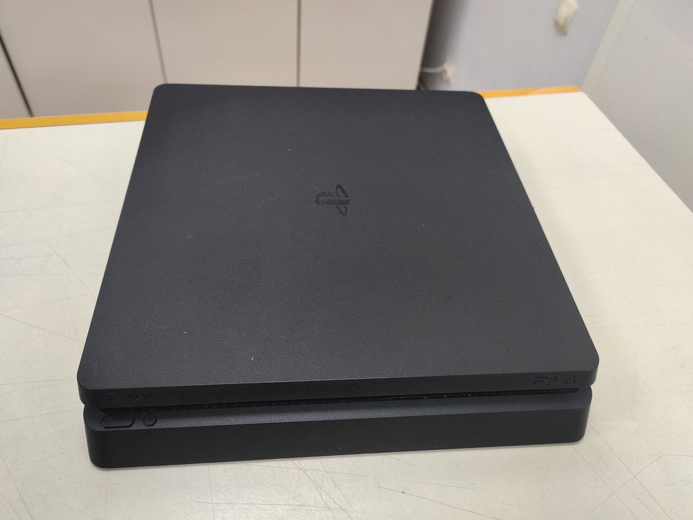 Игровая приставка PlayStation 4 Slim 1Tb