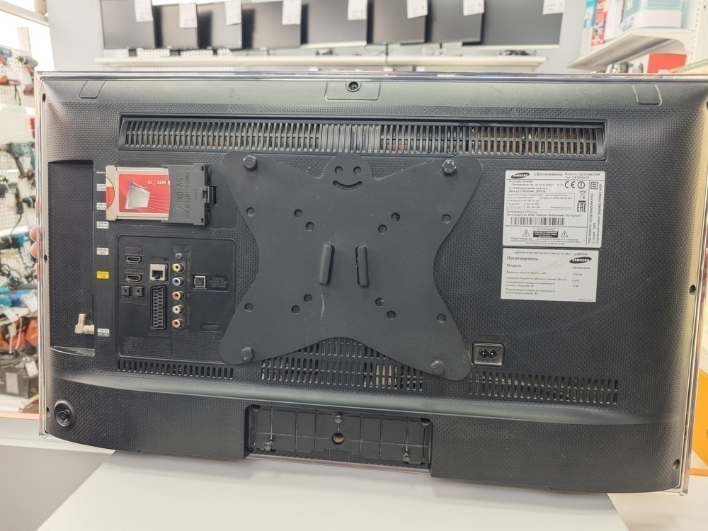 LED Телевизор Samsung UE32H6400AK;
