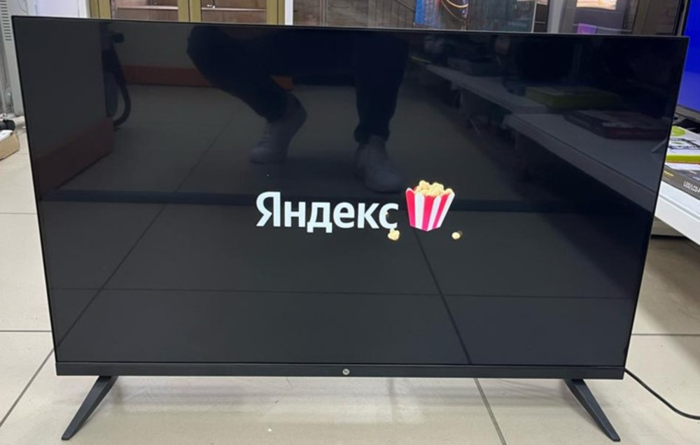 LED Телевизор HI RX-32H01FB