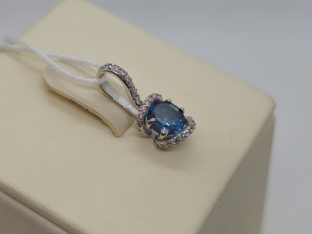 ПОДВЕСКА С КАМНЯМИ (Au 585)