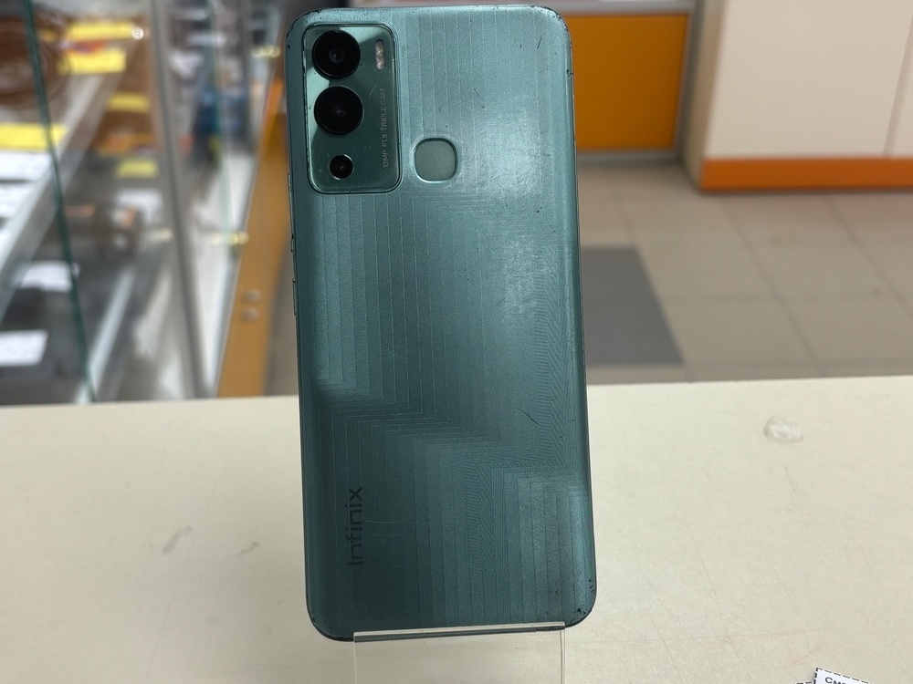 Смартфон Infinix HOT 12i 4/64