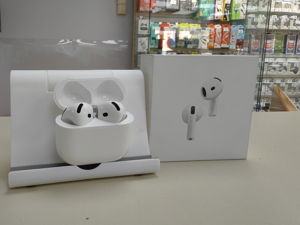 Наушники беспроводные Apple AirPods 4 с ANC