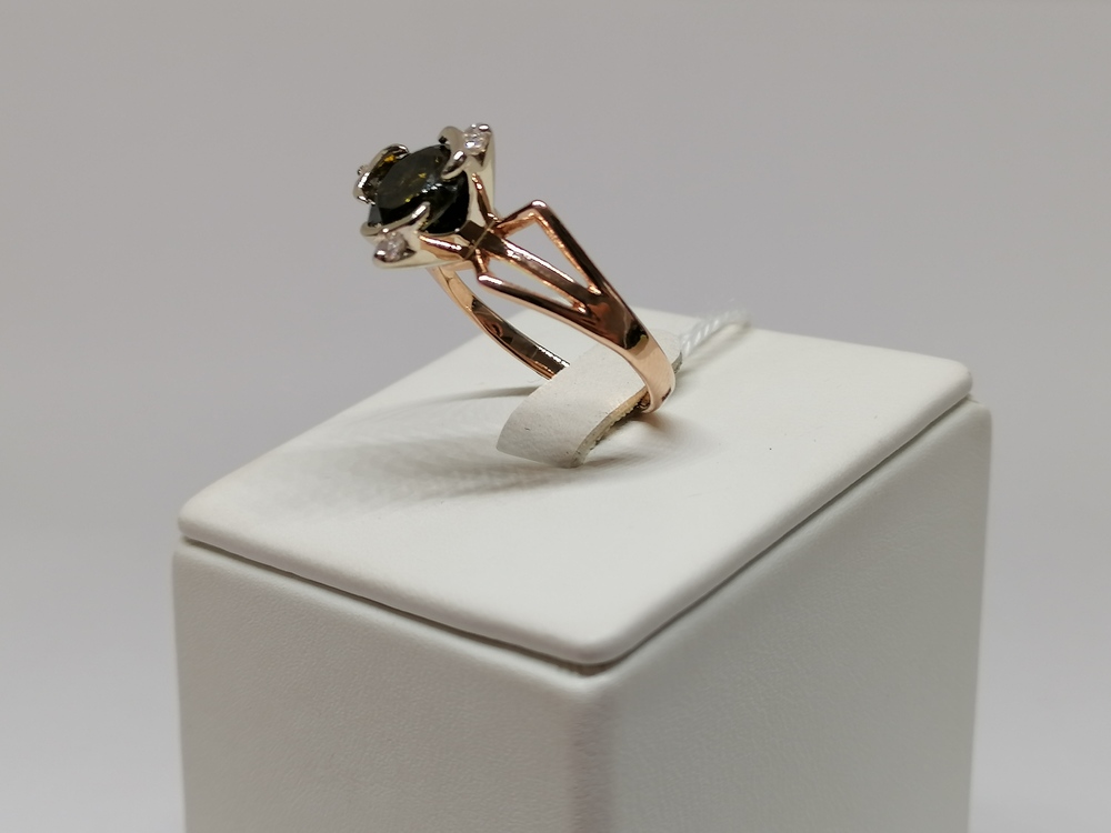 КОЛЬЦО С КАМНЯМИ (Au 585)