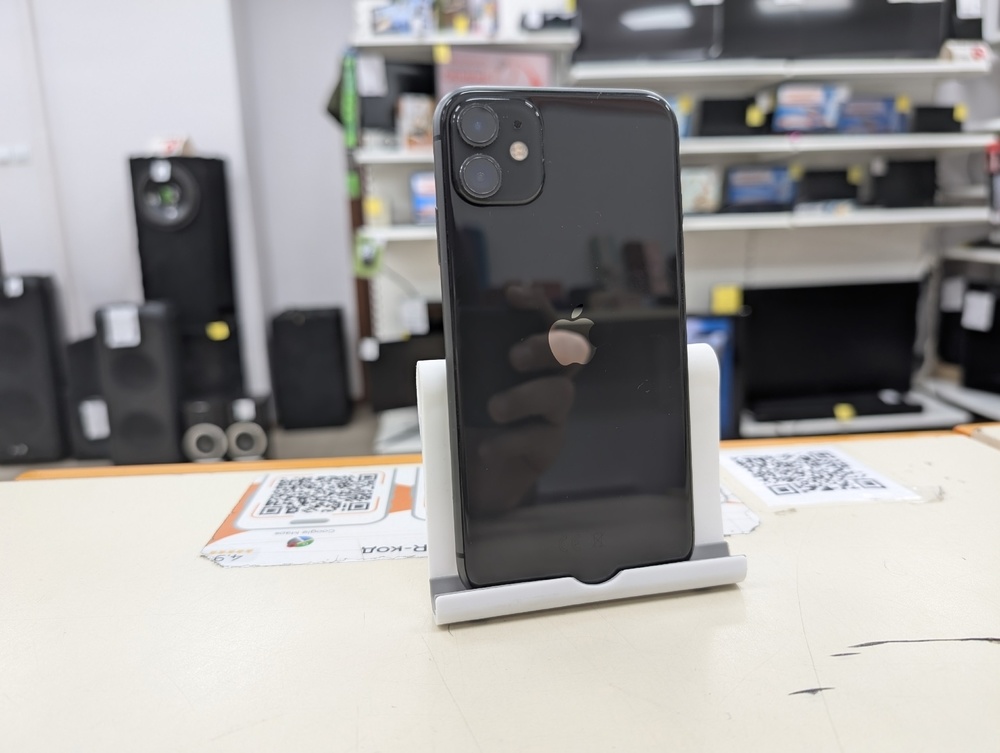 Смартфон Apple iPhone 11 64Gb