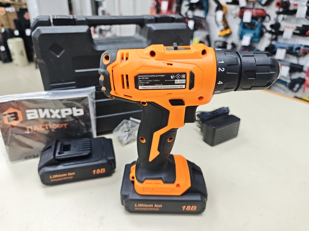 Шуруповерт Вихрь ДА-18Л-2К