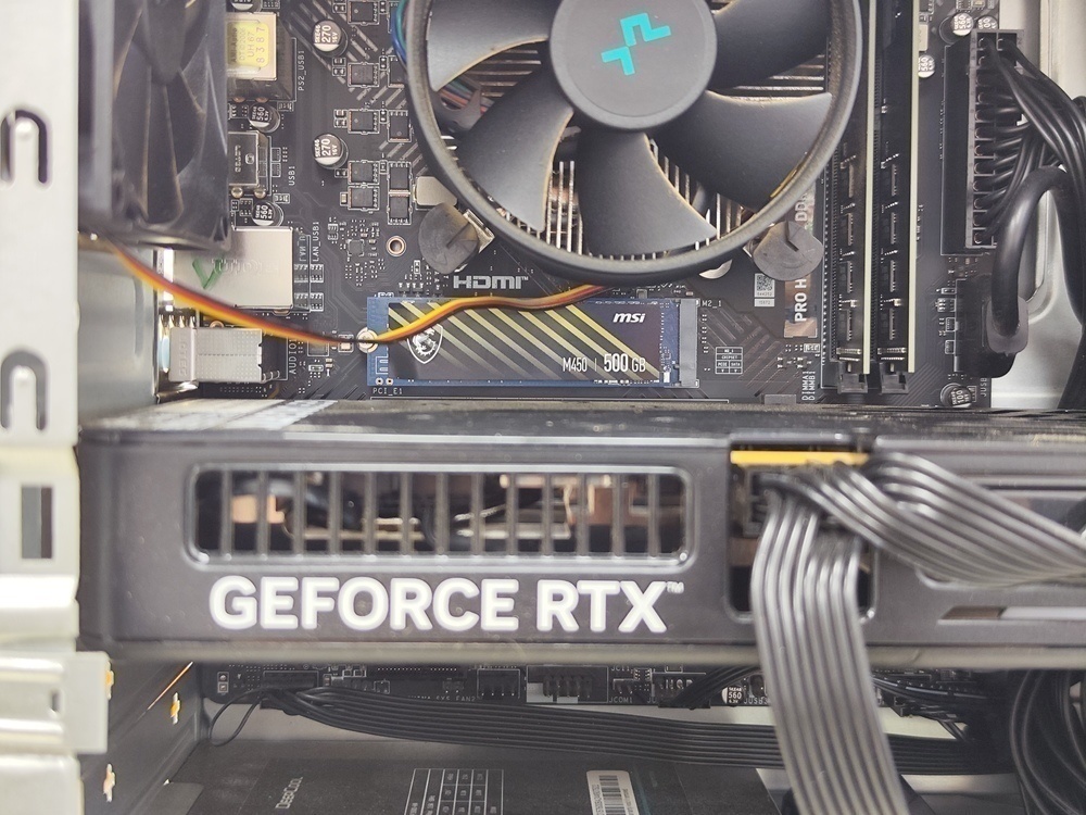 Системный блок DEXP; Core I5-12400F, Geforce RTX 5050, 16 Гб, 500 Гб, Нет