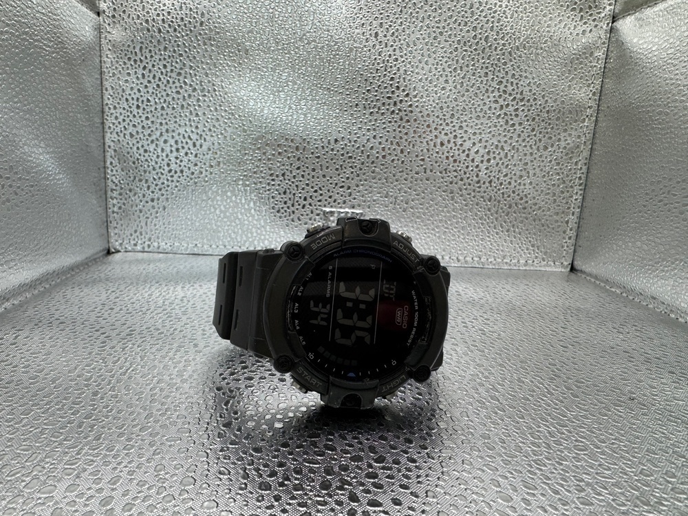 Часы наручные Casio AE-1500WH
