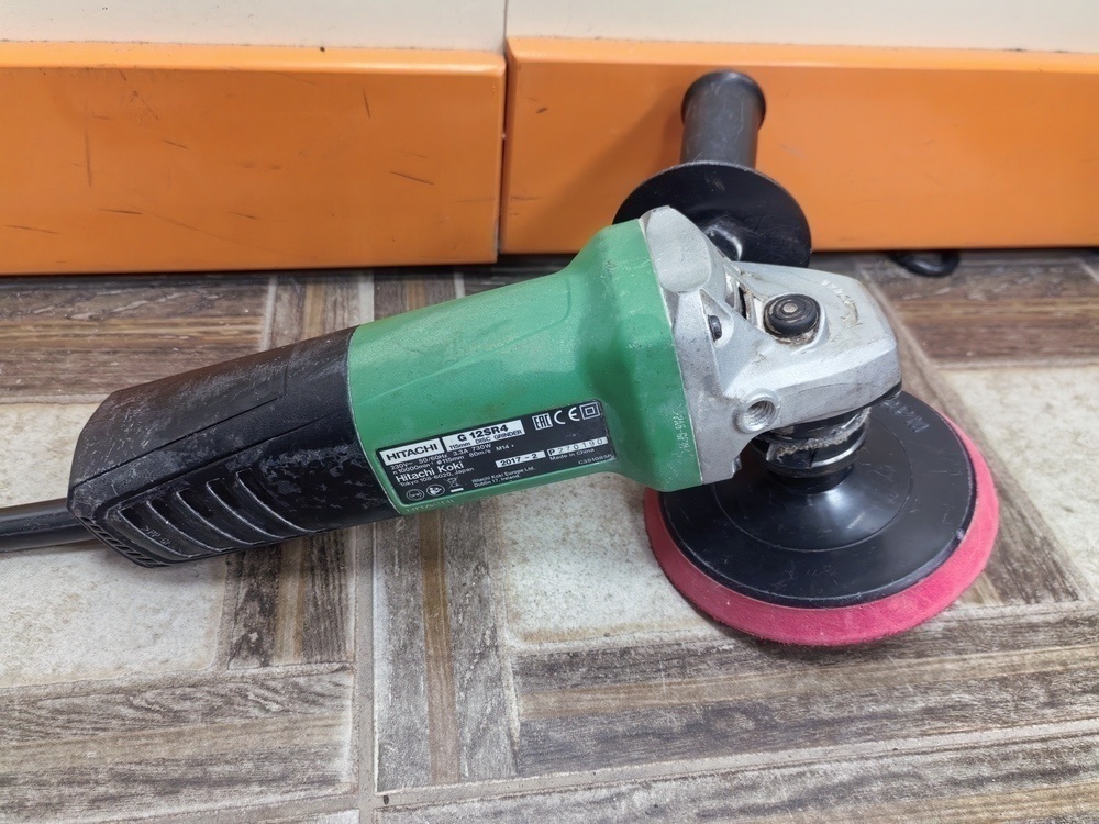 Угловая шлифмашина Hitachi G12SR4