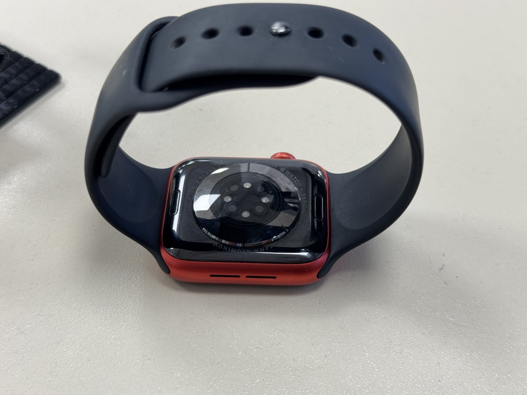 Смарт-часы Apple Watch Series 6 44 мм