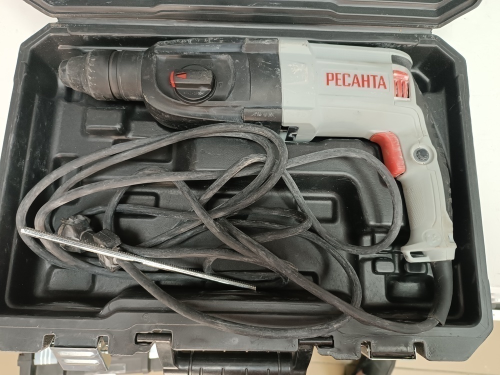 Перфоратор Ресанта П-32-1000К