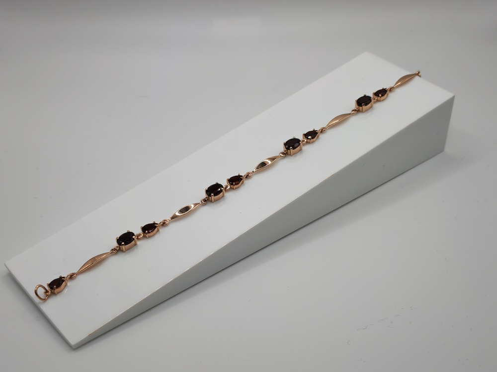 Б585 БРАСЛЕТ С КАМНЯМИ (Au 585)