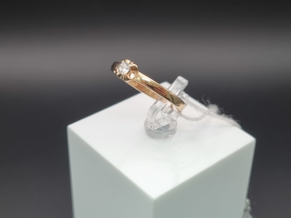 КОЛКМ585 КОЛЬЦО С КАМНЕМ (Au 585)