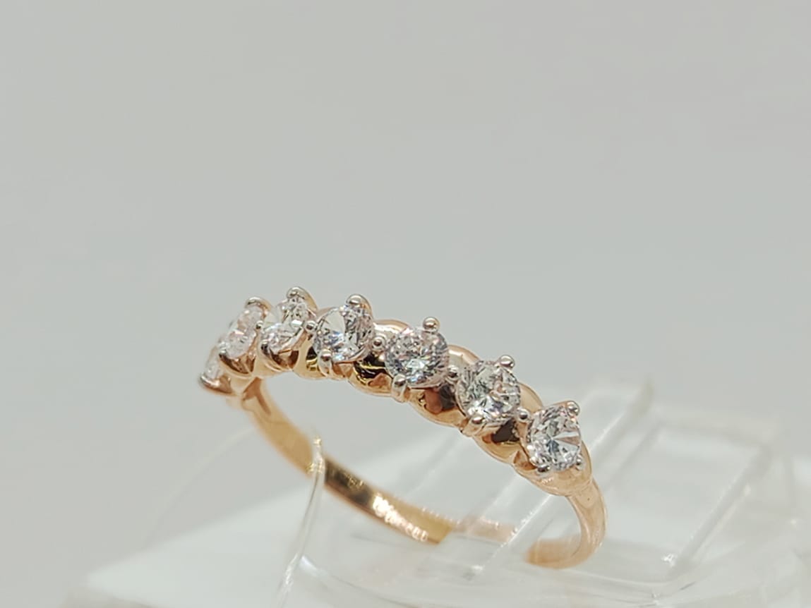 КОЛЬЦО С КАМНЯМИ (Au 585)