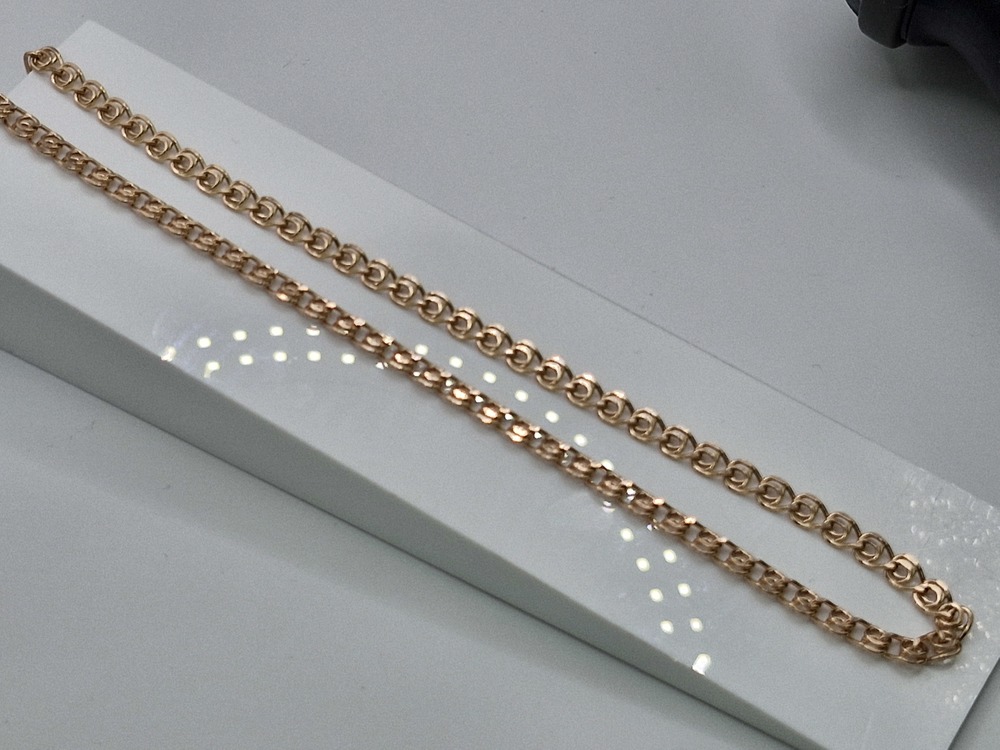 ЦЕПЬ ПУСТОТЕЛАЯ Лав (Au 585)