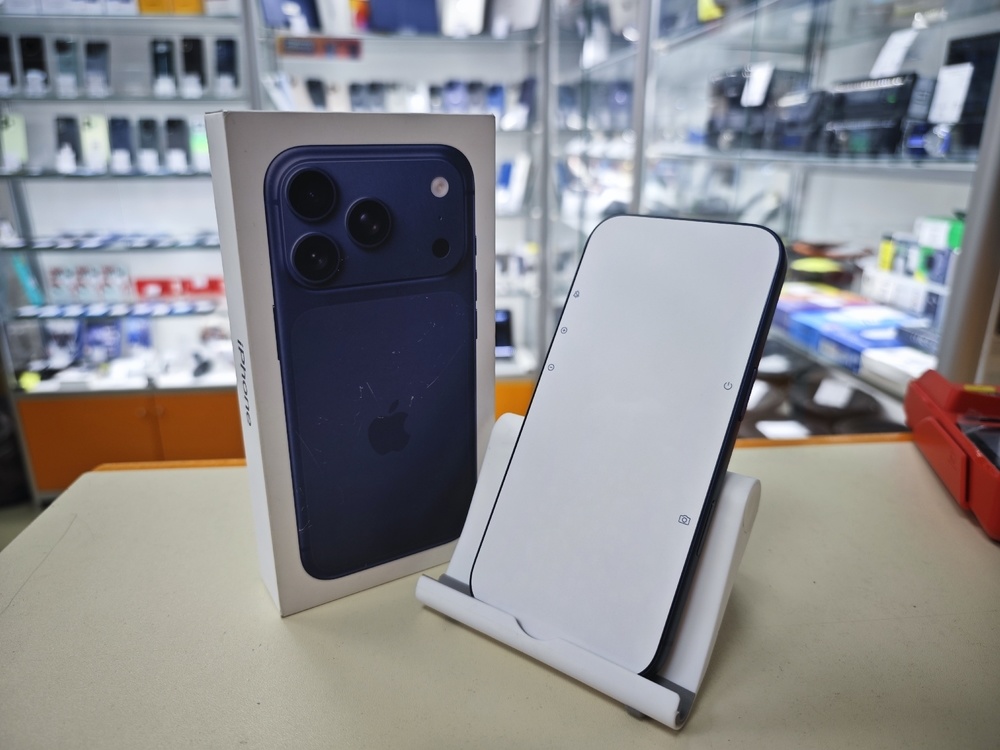 Смартфон Apple Iphone 17 Pro 256Gb eSim