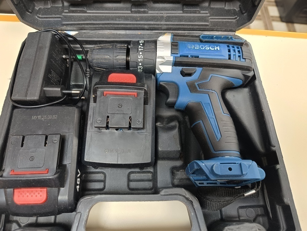 Шуруповерт Bosch 