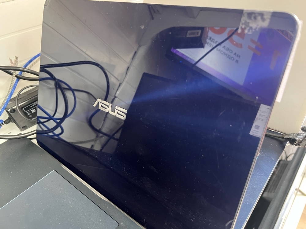 Ноутбук ASUS UX3400U; Core i3-7100U, Intel HD Graphics 620, 4 Гб, 128 Гб, Нет