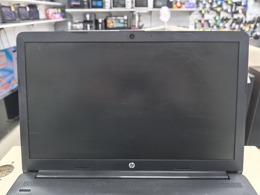 Ноутбук HP; Athlon 300U, Radeon Vega 3, 8 Гб, 250 Гб, Нет