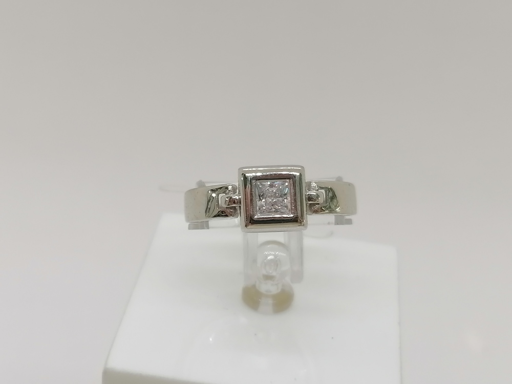 КОЛЬЦО С КАМНЕМ (Au 585)