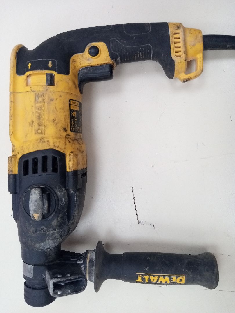 Перфоратор Dewalt D25133-KS