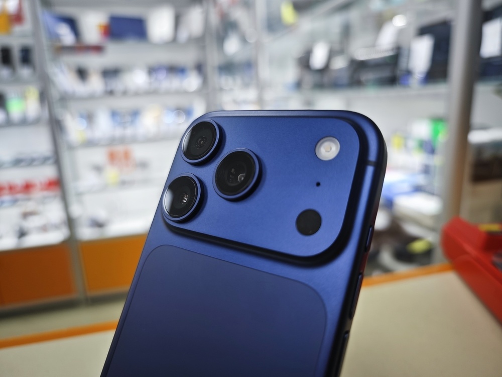 Смартфон Apple Iphone 17 Pro 256Gb eSim