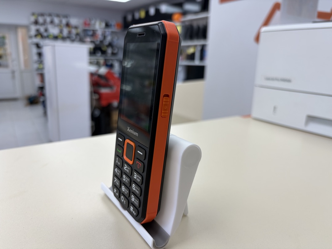 Смартфон Philips Xenium X300