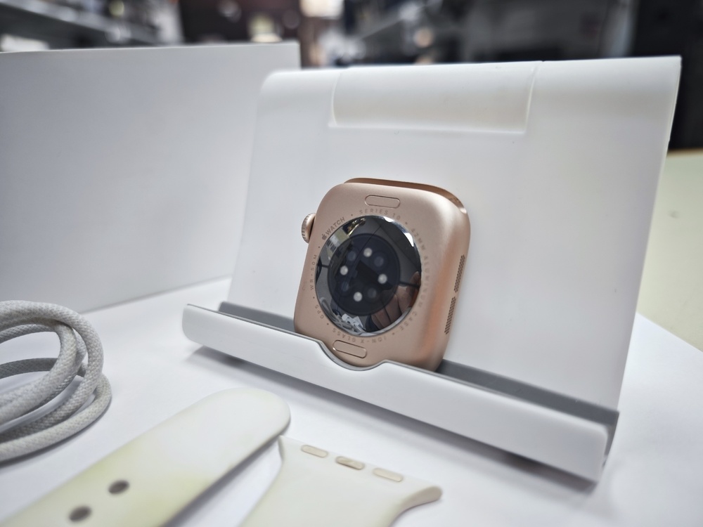 Смарт-часы Apple Watch Series 10 42mm