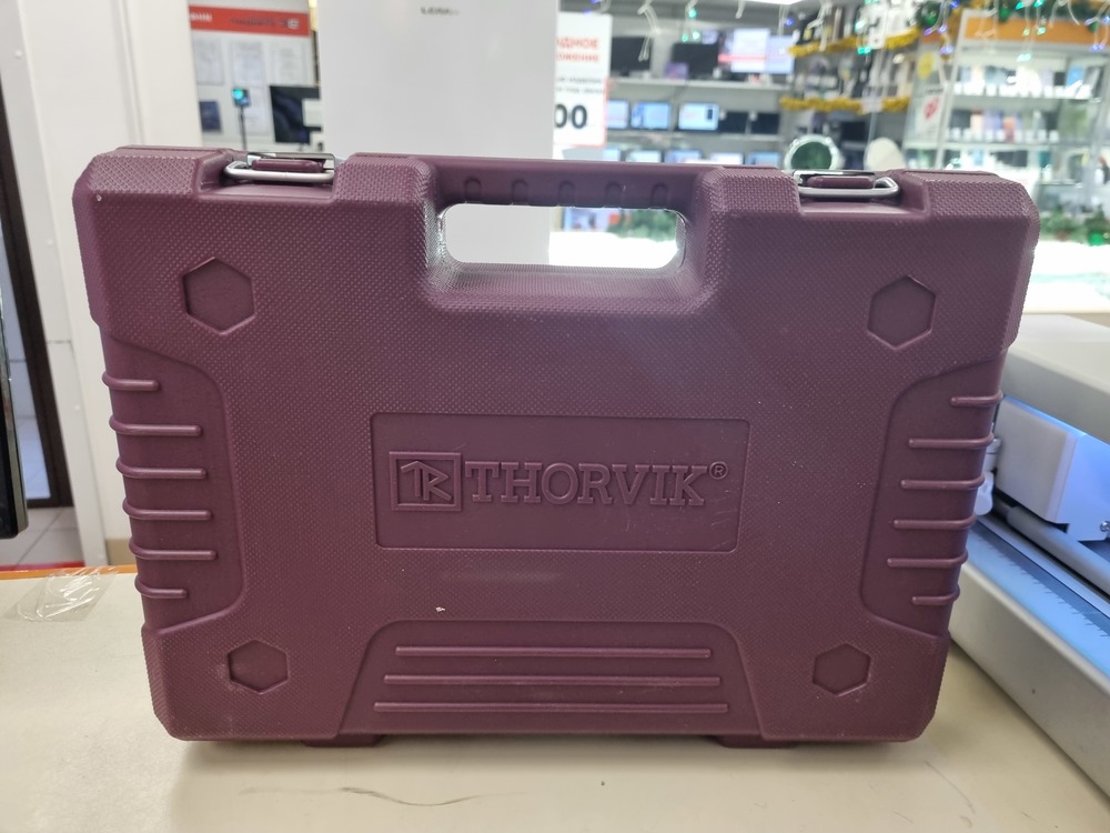 Набор инструментов Thorvik UTS0082