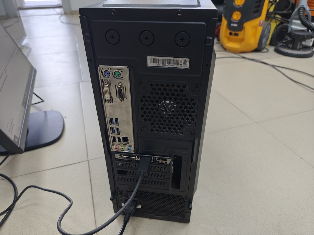 Системный блок Noname; Core m3-8100Y, GeForce GTX 1050 Ti, 8 Гб, Нет, 1 Tb
